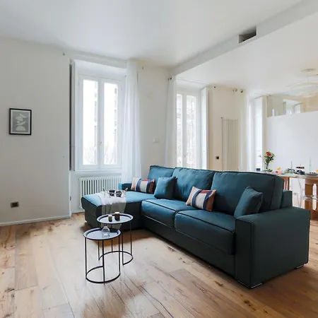 The Rent - Spacious Three-bedroom In The Heart Of Apartamento *