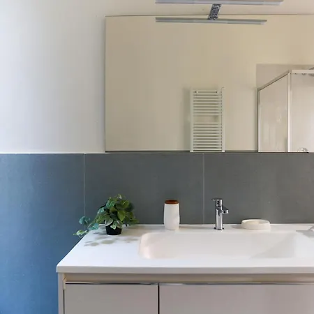The Rent - Spacious Three-bedroom In The Heart Of Apartment
