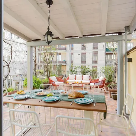 The Rent - Spacious Three-bedroom In The Heart Of Apartment